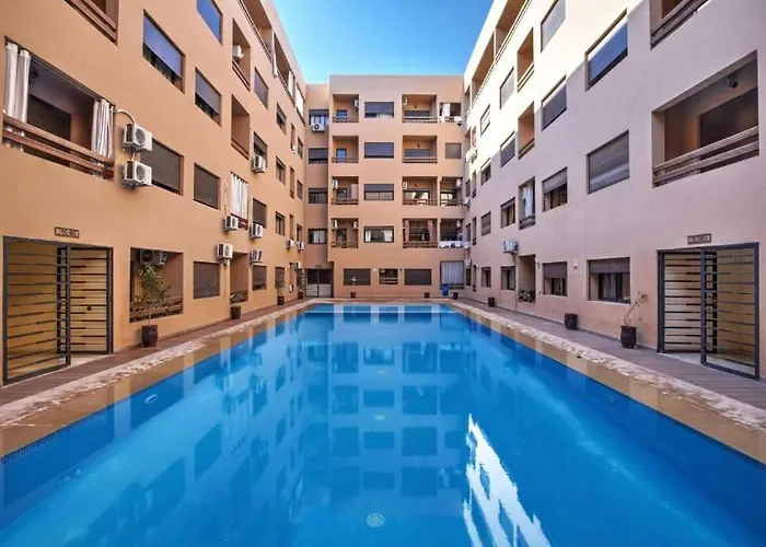 Spacieux Et Luxueux Appartement